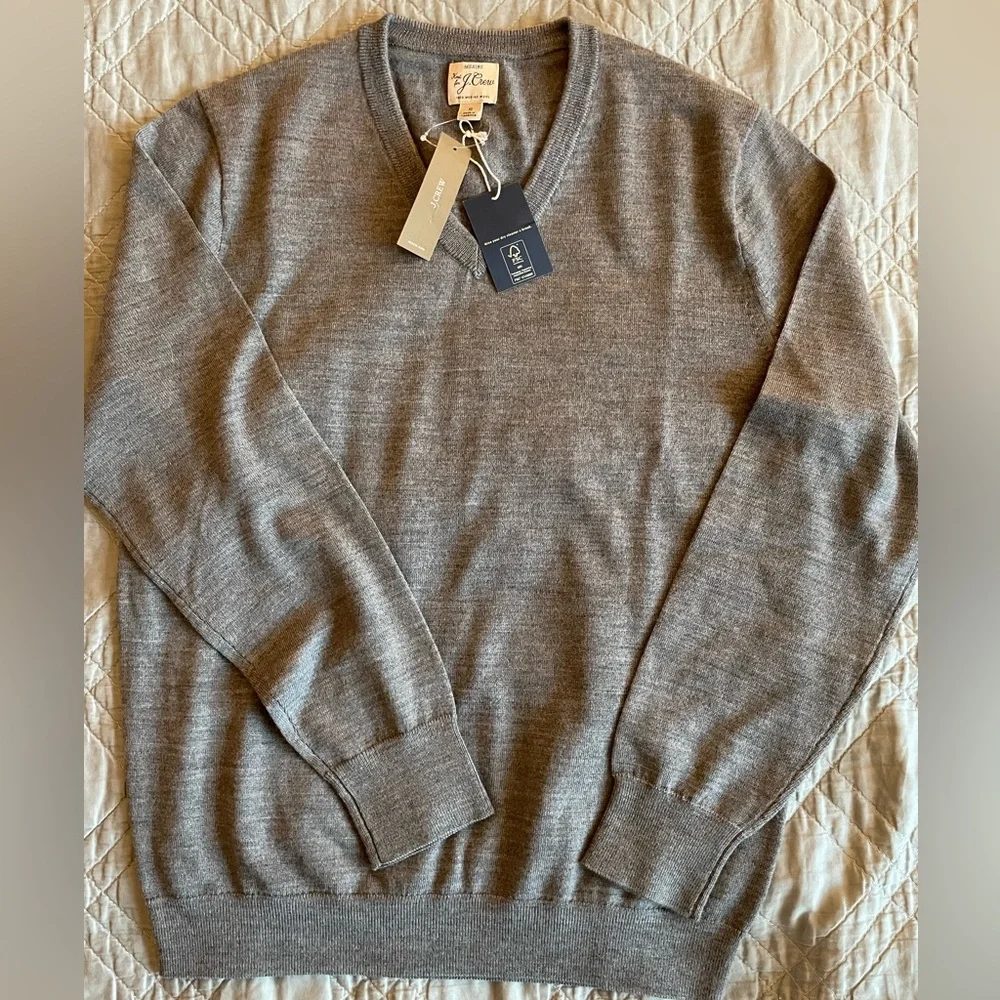 J. Crew Merino wool V-neck sweater in Heather Metal‎ Size S NWT $118 AD337
